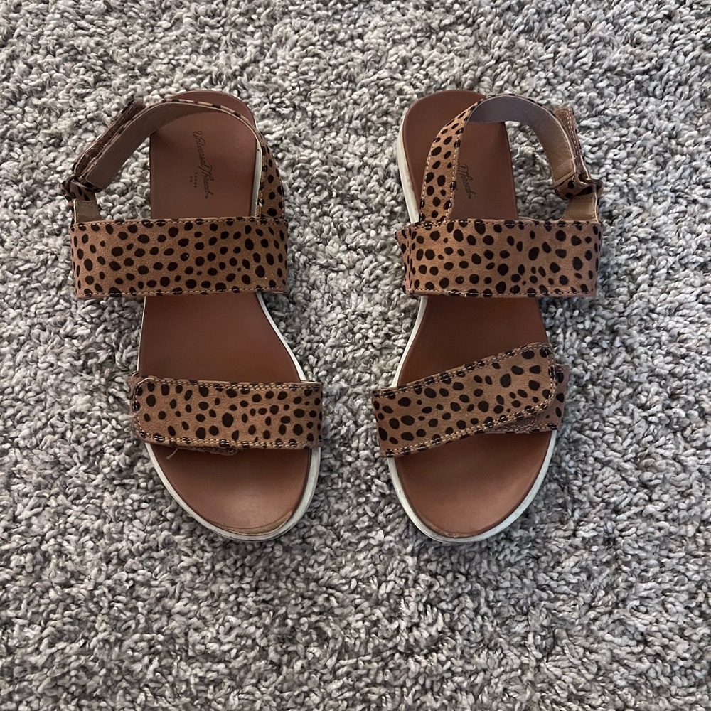 Universal Thread Brown Leopard Sandals